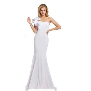 NWT MacDuggal Leena One shoulder Mermaid gown